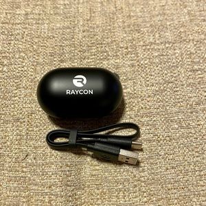 Raycon replacement charging case for the Everyday Earbuds, Black